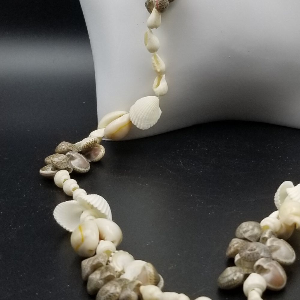 Absolutely breathtaking authentic seashell flower unique necklace boho N103 - Picture 3 of 3